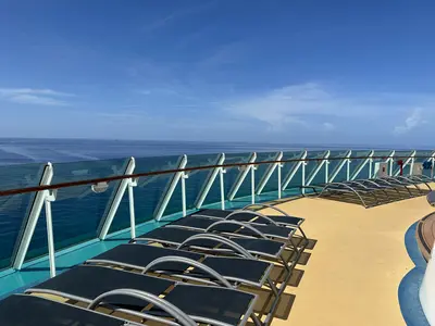freedom-aft-sun-deck