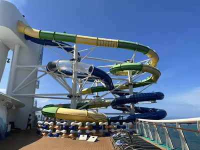 freedom-perfect-storm-water-slides