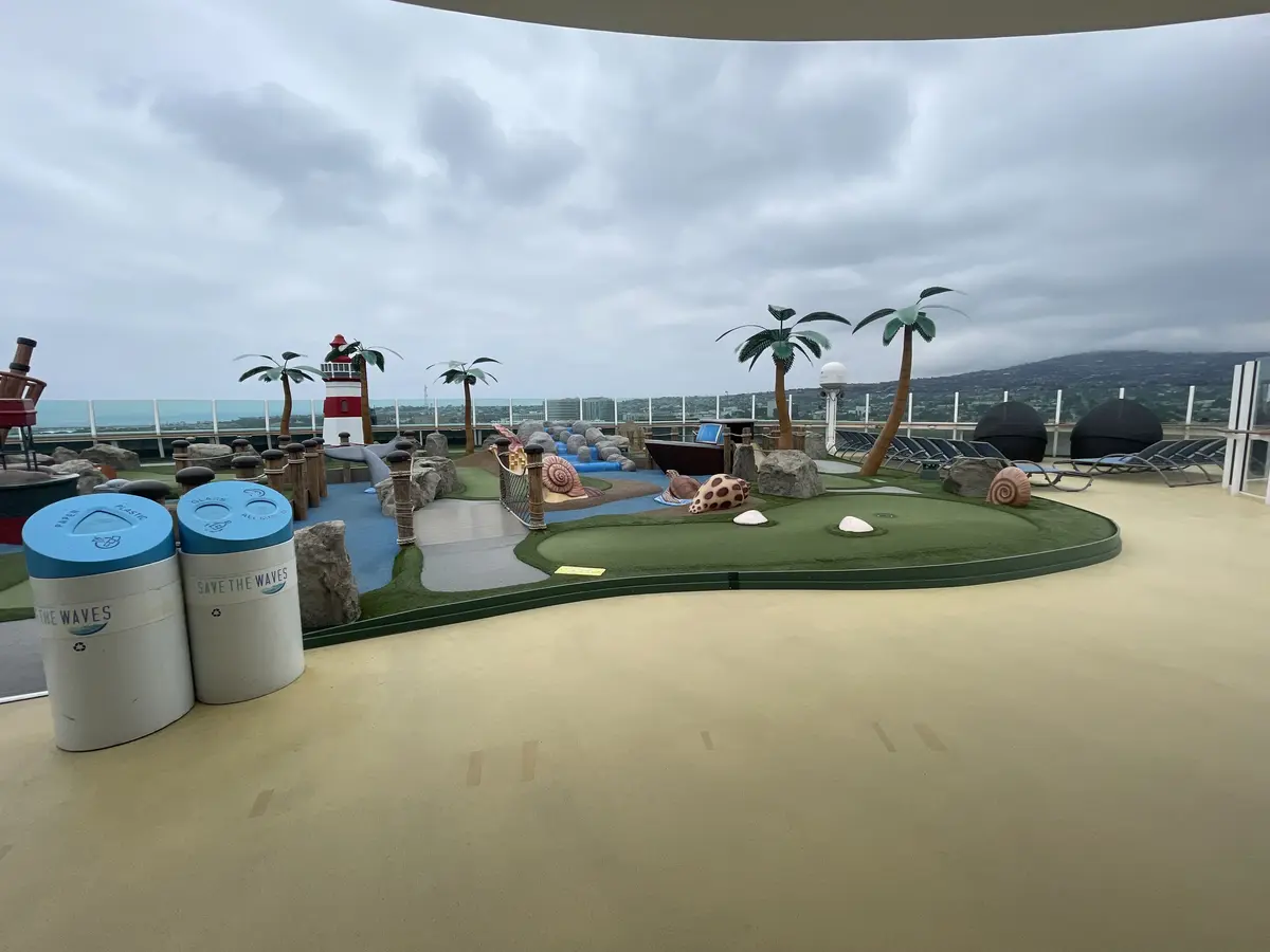 mini-golf-navigator-of-the-seas mini-golf-navigator-of-the-seas