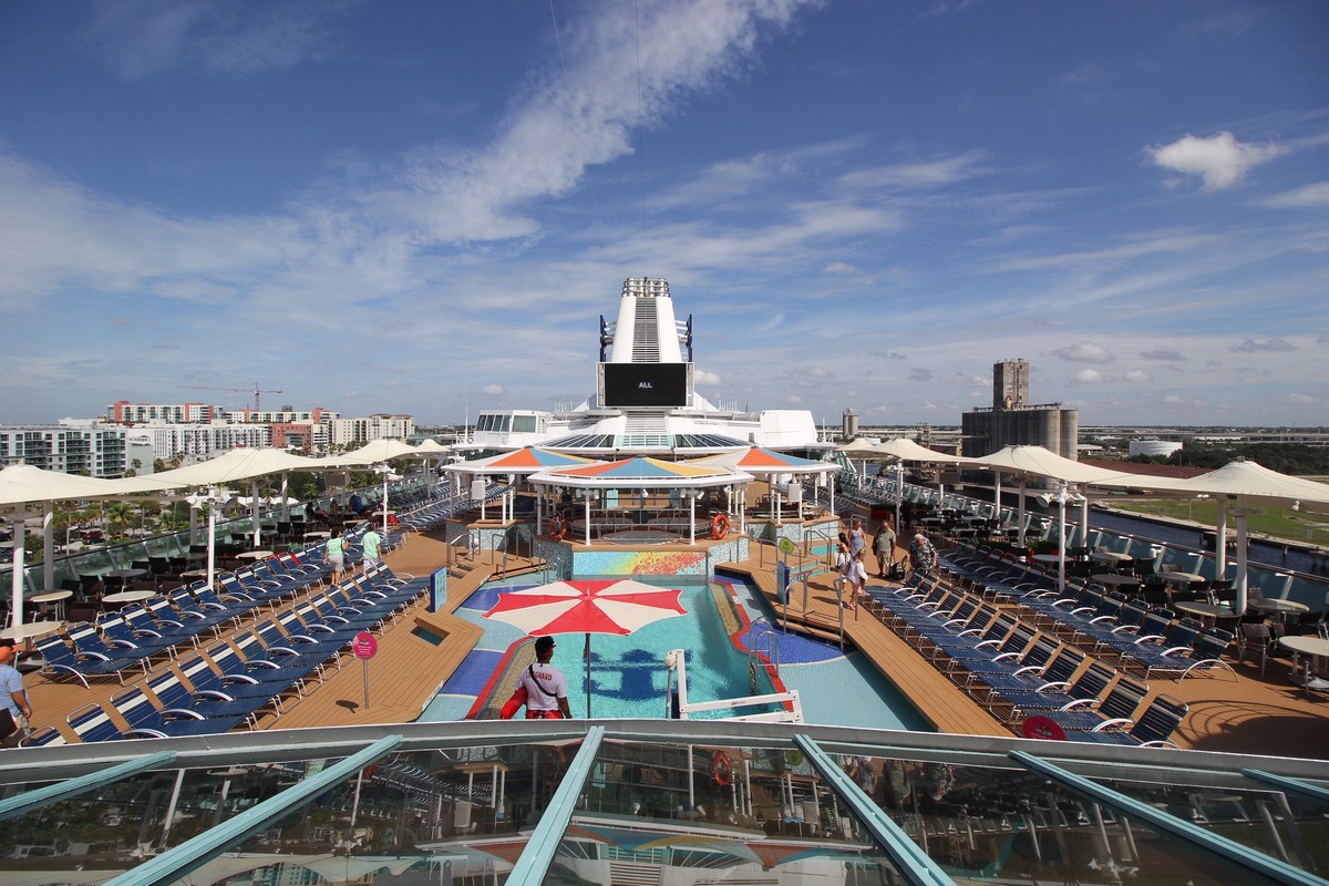 Empress of the Seas Live Blog - Embarkation Day | Royal Caribbean Blog