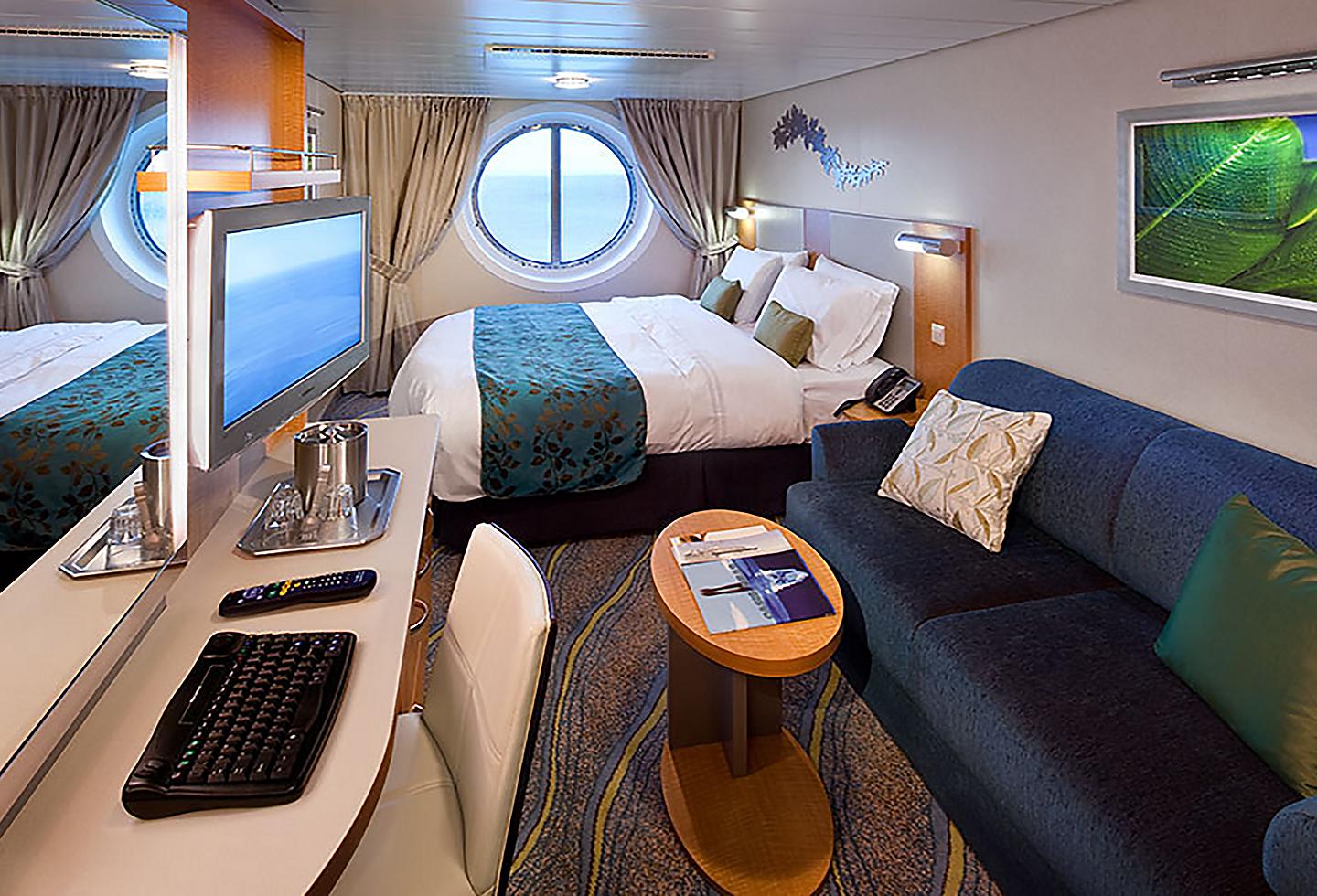 cruise ship cabins size