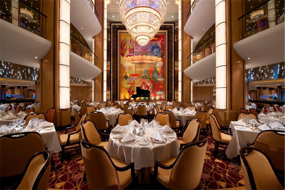 Does Allure Ship Dining Room Have Windows