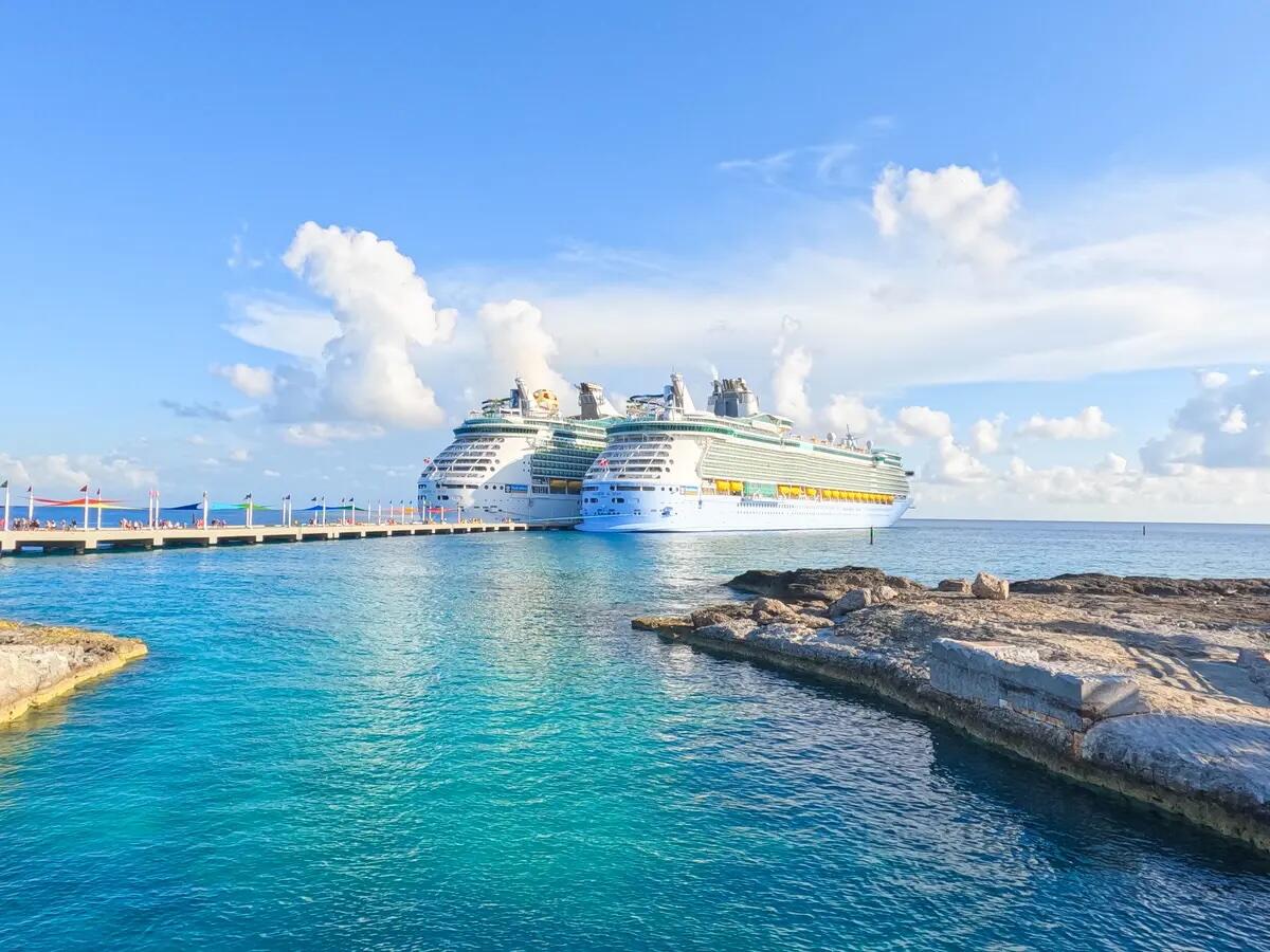 24 Do S And Don Ts For Your Royal Caribbean Cruise In 2024 Royal   Docked Cococay 