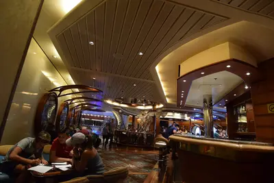 Schooner Bar on Mariner of the Seas