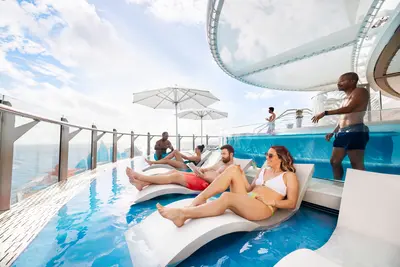 Suite Sun Deck on Wonder of the Seas