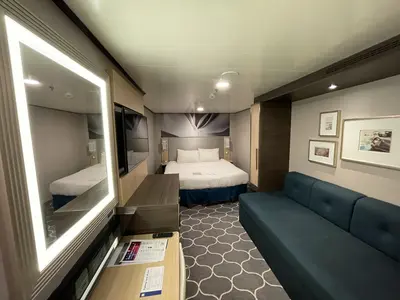 Symphony-Interior-Stateroom