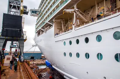 voyager-of-the-seas-dry-dock