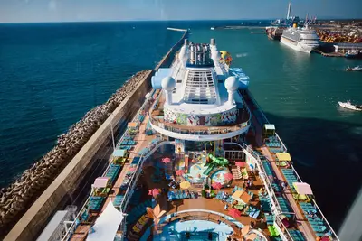 Carnival Celebration Live Blog (Day 1): Scratching the Surface of Carnival's  Newest Ship