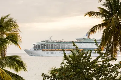 Ship leaving St Thomas