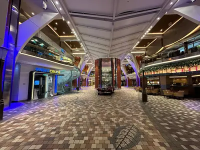 Royal Promenade on Allure of the Seas