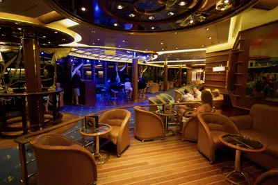 Schooner Bar on Enchantment of the Seas