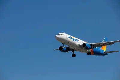 Allegiant airplane