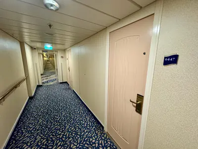 Independence of the Seas cabins hallway