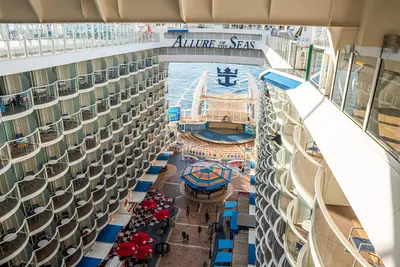 Allure of the Seas boardwalk