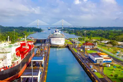 Panama-Canal-2