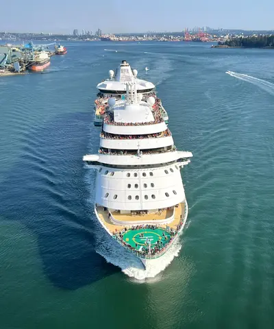 Radiance of the Seas departing Vancouver