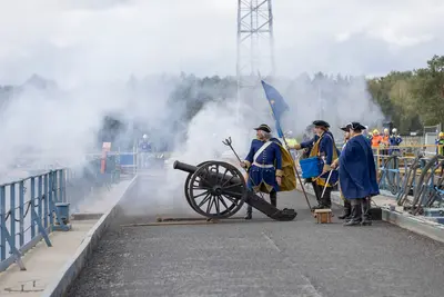 Float out ceremony