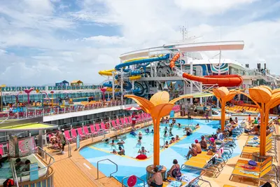 Pool deck on Utopia of the Seas