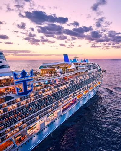 Icon of the Seas at dusk