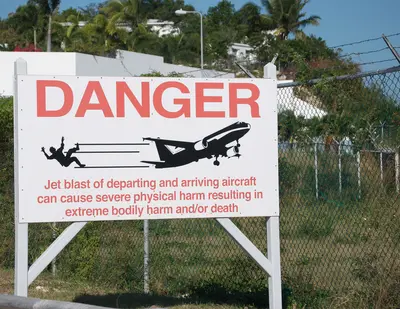 Maho Beach sign