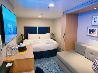 Inside cabin on Utopia of the Seas