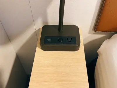 Wonder-Nightstand-Charging-Option-Cabin