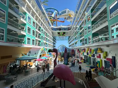 Surfside on Icon of the Seas