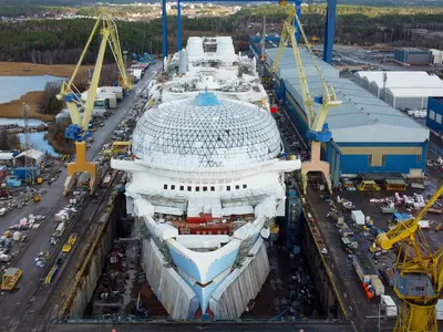 AquaDome installed on Icon of the Seas