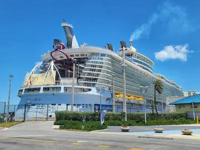 Oasis of the Seas in Port Canaveral