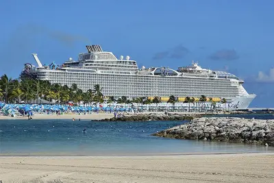 Wonder of the Seas at CocoCay