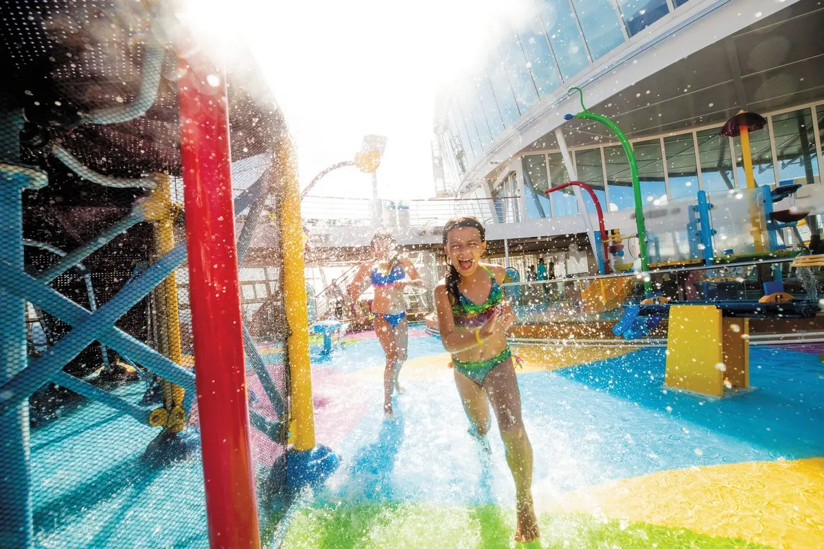 Kids in splashaway Bay