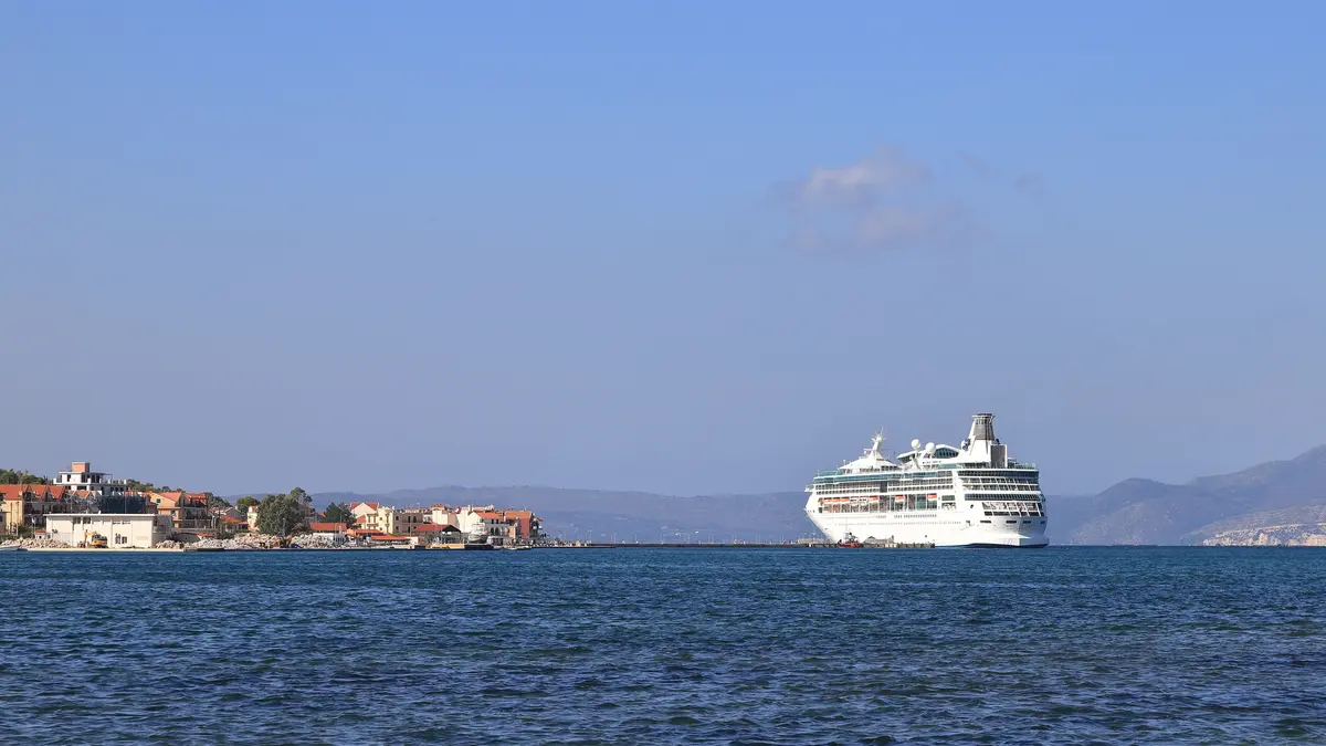 Rhapsody of the Seas in Kefalonia