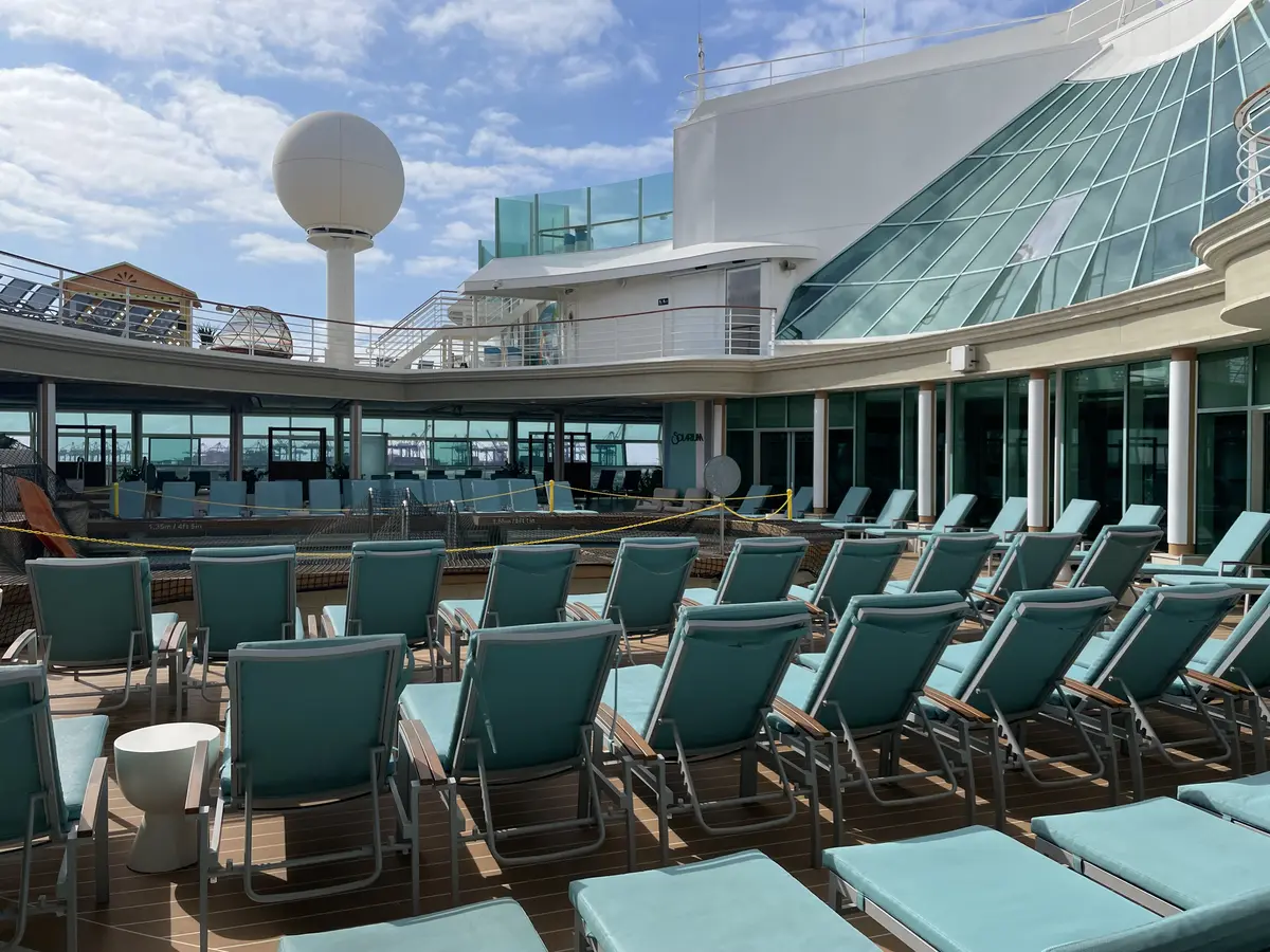 solarium-navigator-of-the-seas. solarium-navigator-of-the-seas.