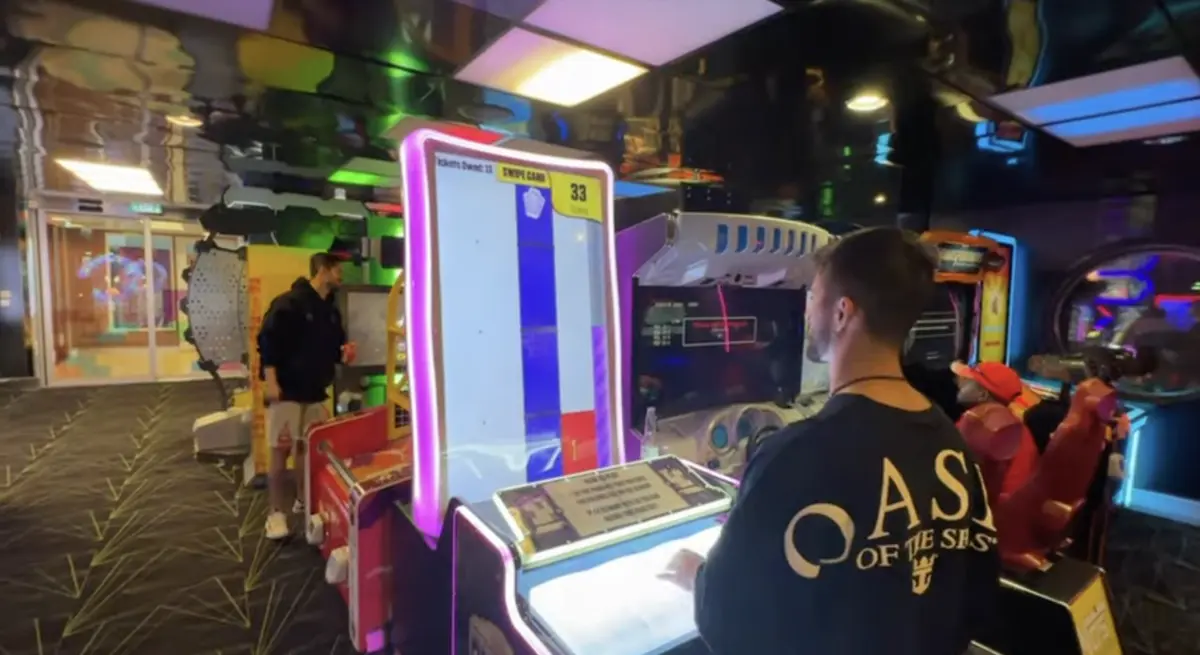 oasis-of-the-seas-no-guests-4 oasis-of-the-seas-no-guests-4