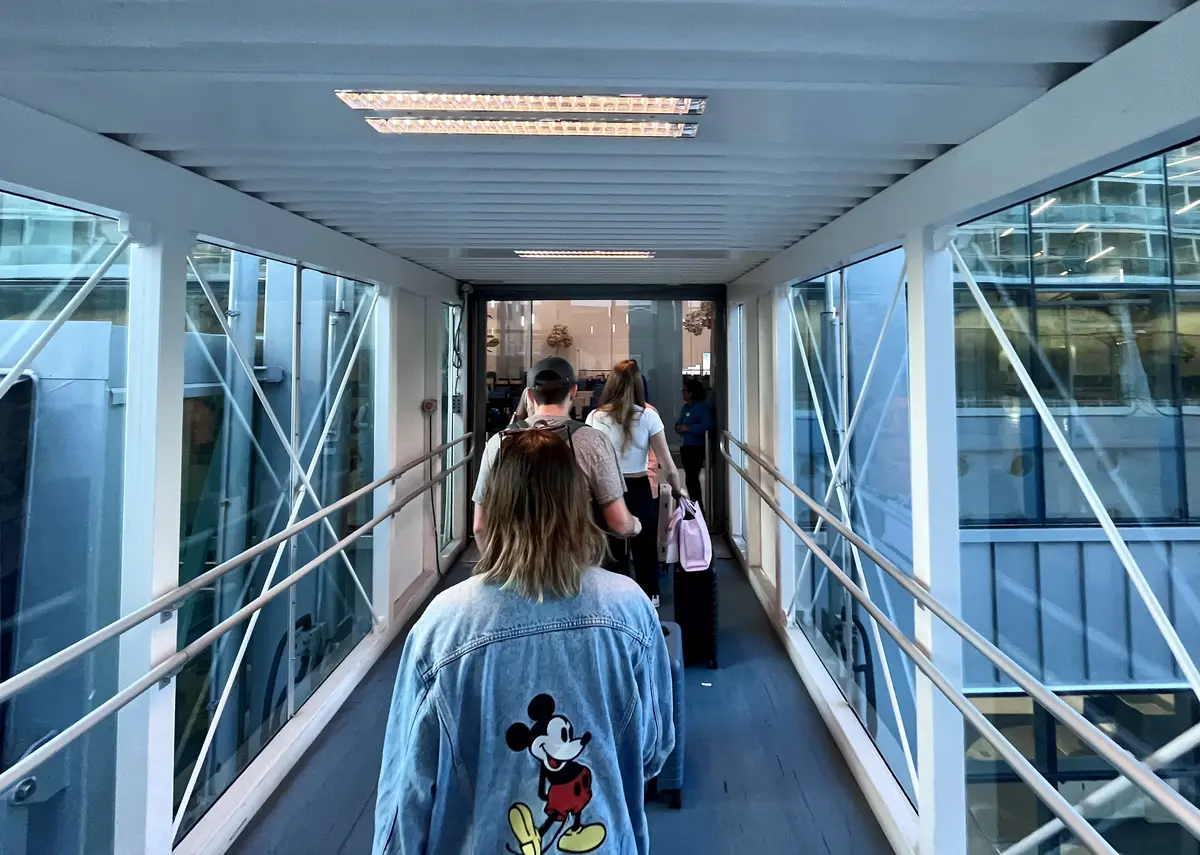 freedom-gangway2 freedom-gangway2