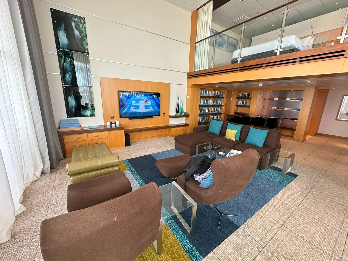 Royal Loft Suite living room