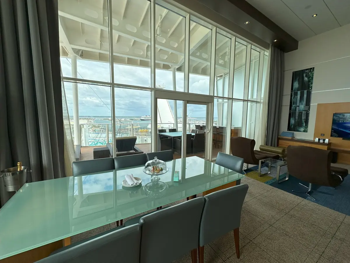 Royal Loft Suite living room