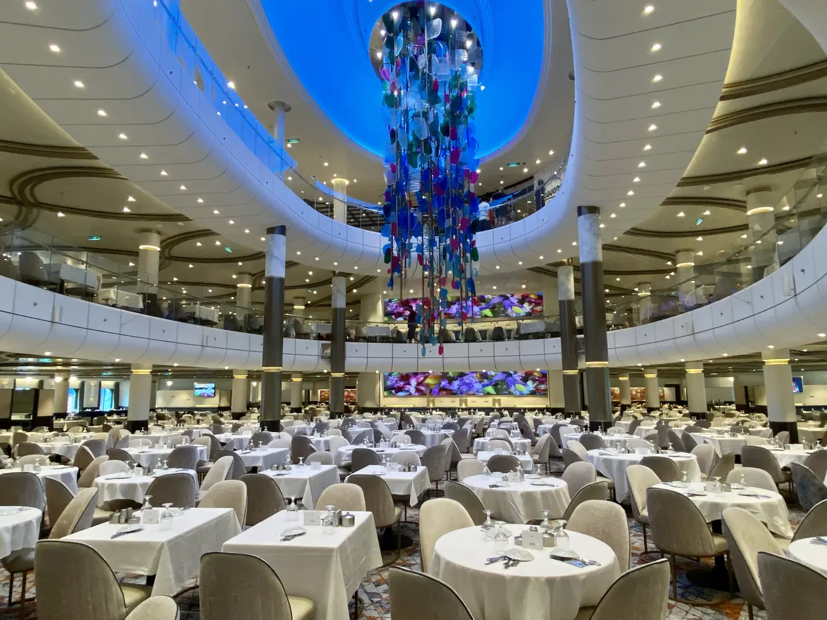 odyssey of the seas main dining room