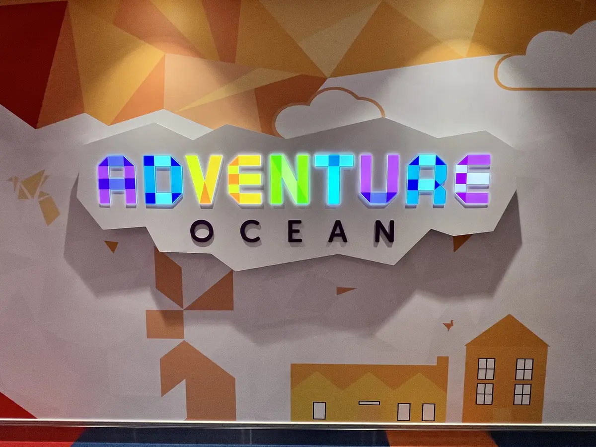 Icon Adventure Ocean Sign Icon Adventure Ocean Sign