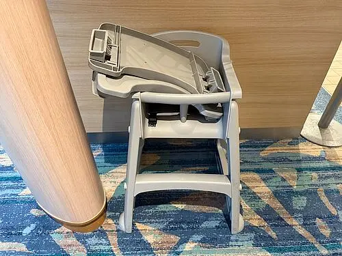 Icon High Chair Icon High Chair