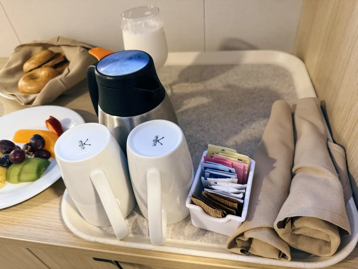 Coffee-Pot-Room-Service-Breakfast-Wonder Coffee-Pot-Room-Service-Breakfast-Wonder