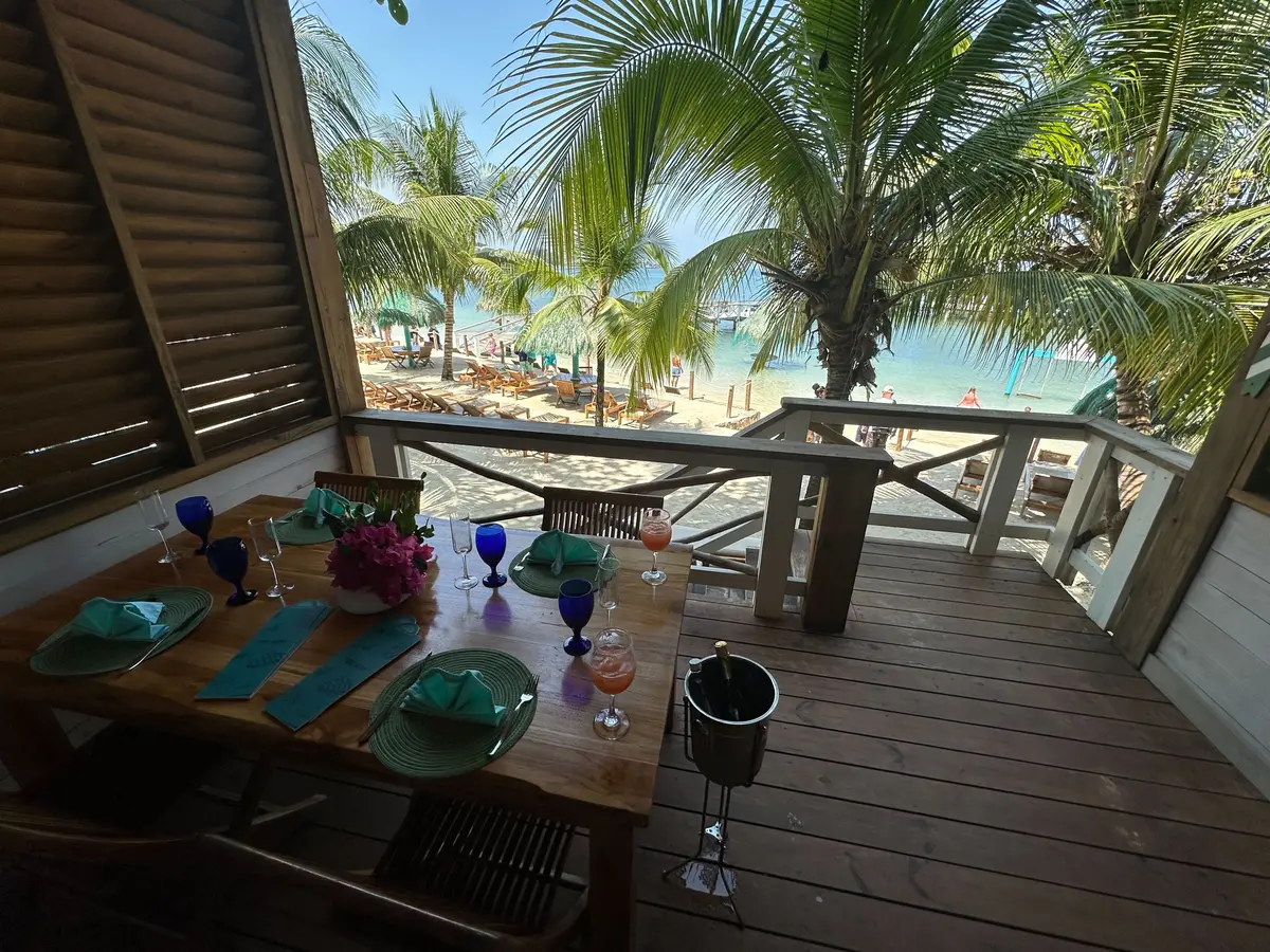 Villa dining room table with view