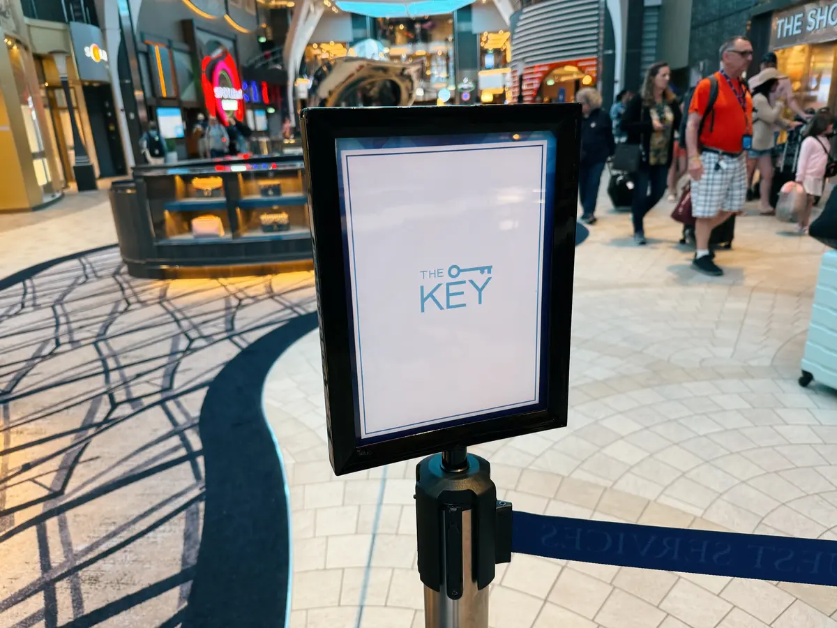 The-Key-Wonder-Disembarkation The-Key-Wonder-Disembarkation