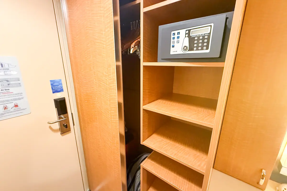 closet Allure of the Seas interior cabin
