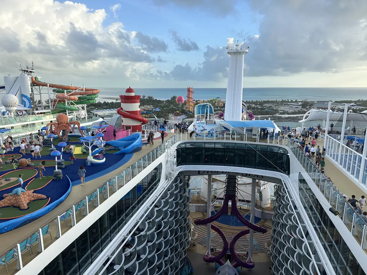 Utopia docked at CocoCay