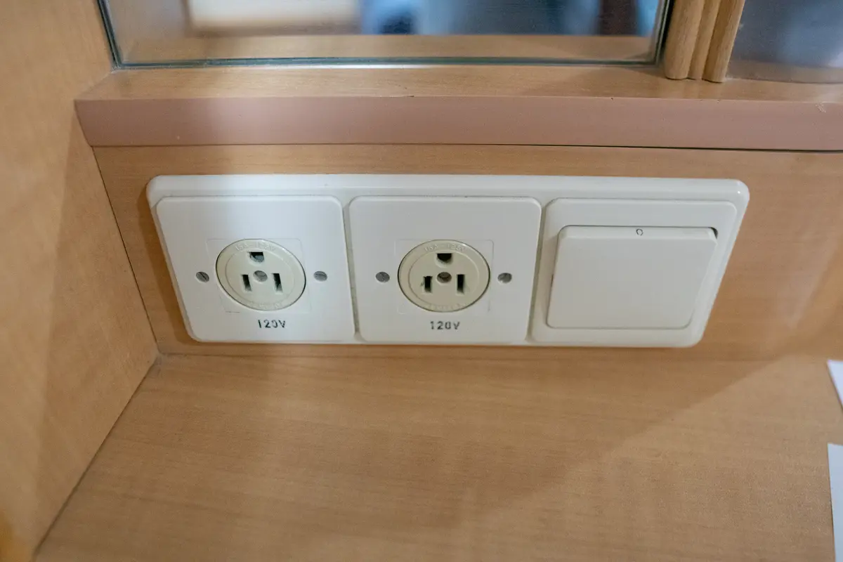 outlets in cruise cabin on Explorer of the Seas