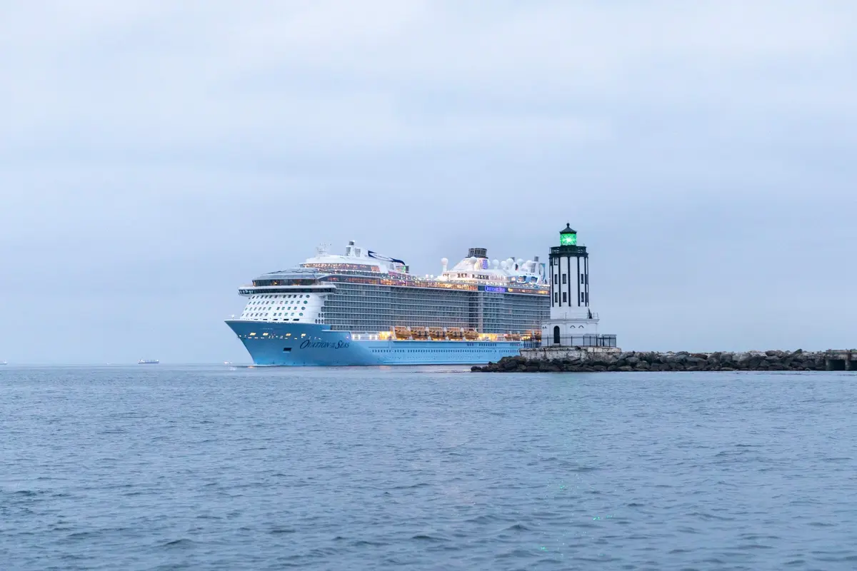 Ovation of the Seas arriving in Los Angeles