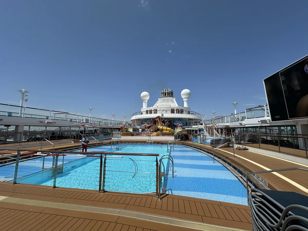 Pool deck on Ovation of the Seas