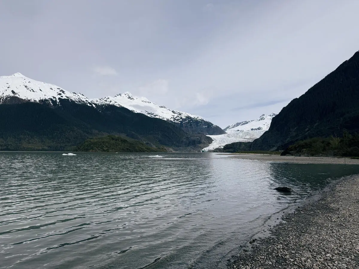 Mendenhall-Glacier-Juneau-Alaska Mendenhall-Glacier-Juneau-Alaska
