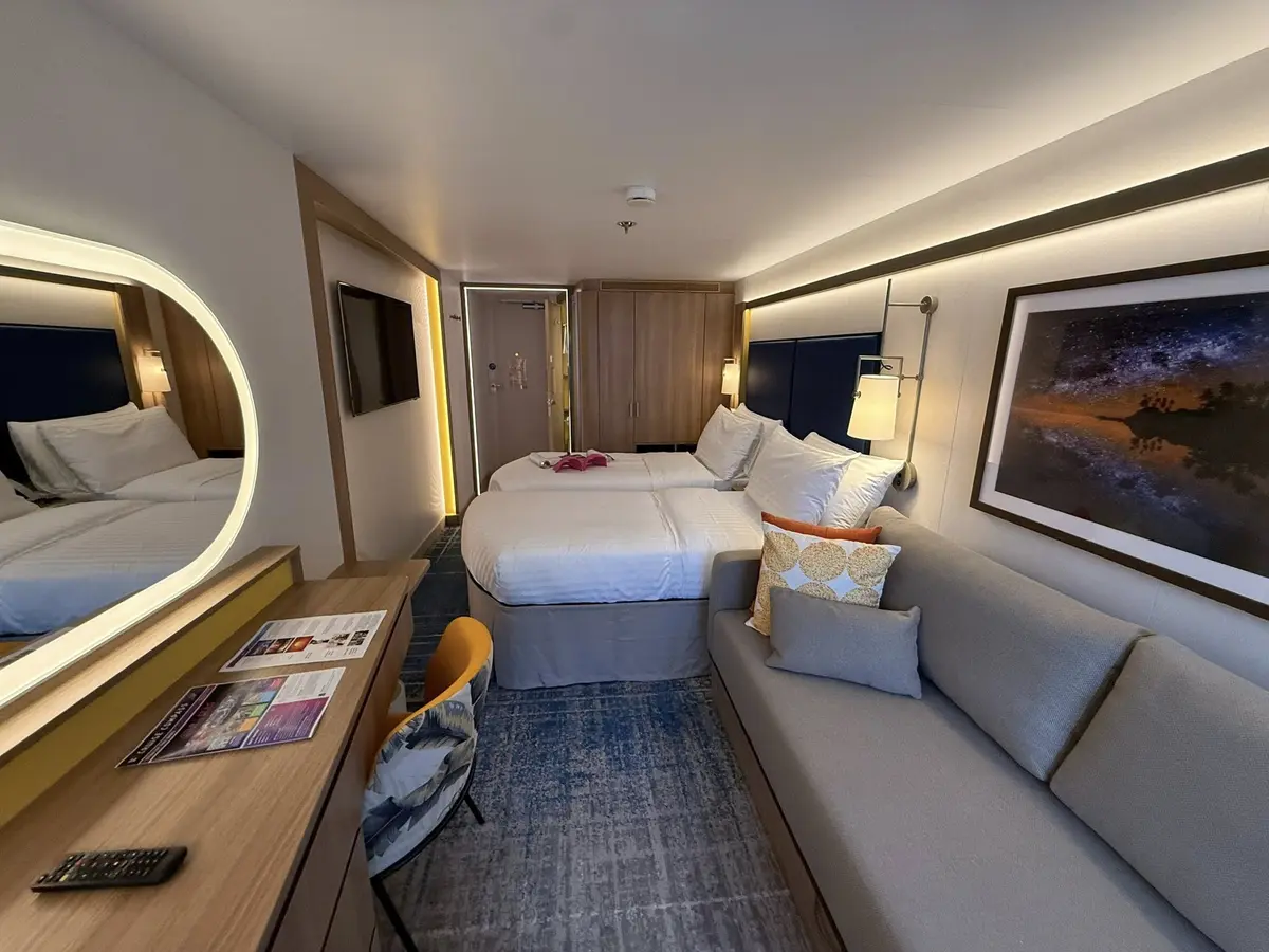 Surfside balcony room on Star of the Seas